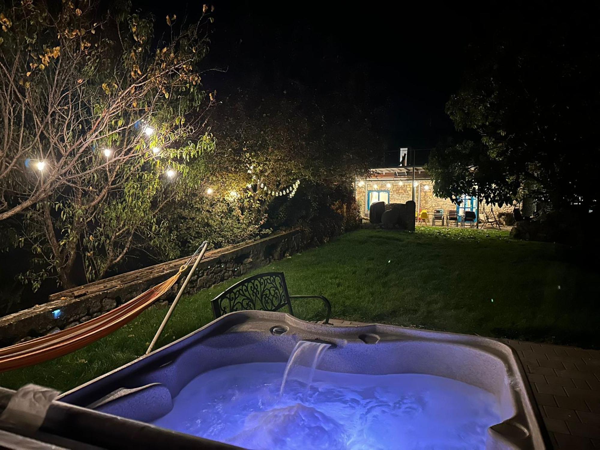 Villa Modern Stone House In Balatonfuered With Jacuzzi Esterno foto